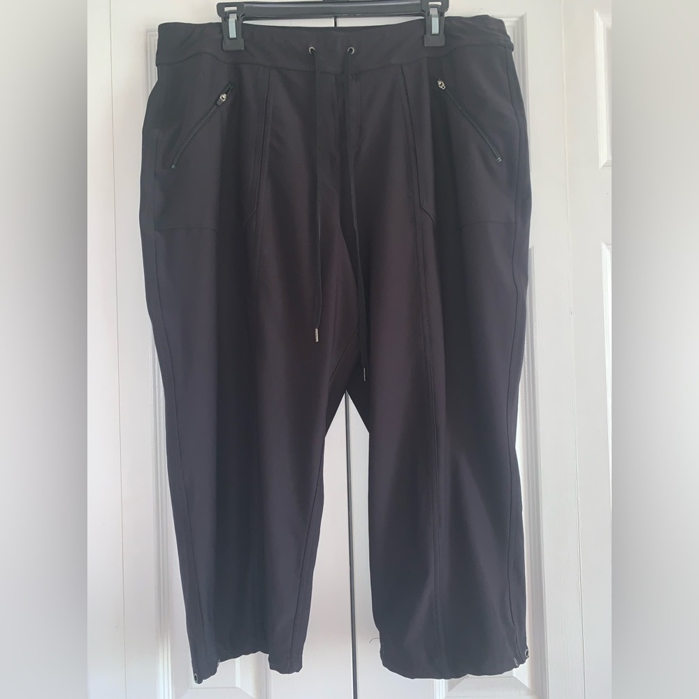 Drytek Capri pants